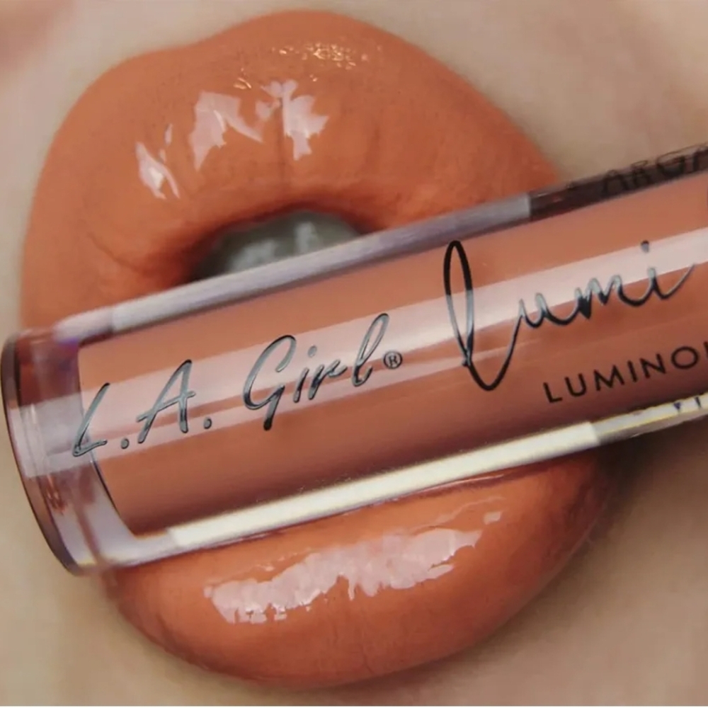 Lumi Lip Gloss - Radiant Orange